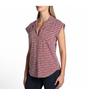 Jachs - Girlfriend - New York / maroon blouse / Size L / EUC